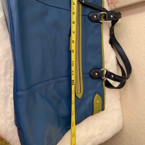 Coach medium tote - Picture 8 of 11